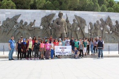İzmirli Öğrenciler Eskişehir Ve Çanakkale'yi Gezdi