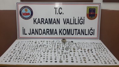 Karaman'da Bir Otomobilden 527 Parça Tarihi Eser Çıktı