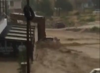 Konya'da Sağanak Yağmur Sele Dönüştü