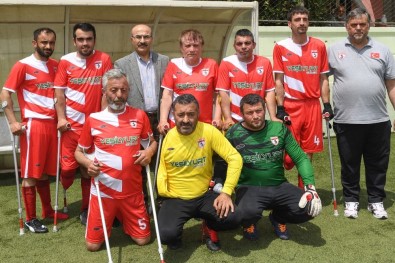 Adana'da Amatör Spor Kulüplerine 376 Bin Lira Yardım