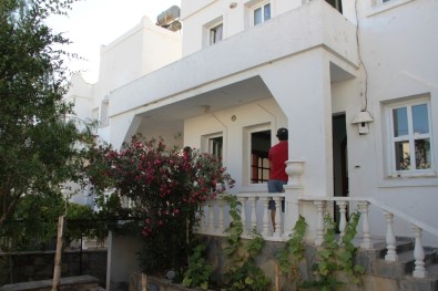 Lüks Villaya Baskın Düzenleyen Polisler Şok Oldu