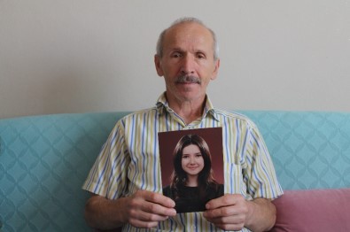 Plazadan Düşerek Ölen Şule Çet'in Babası Açıklaması 'Kızımın İntihar Ettiğine İnanmıyorum'