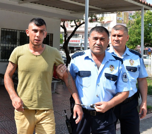 Bebeğini yakan babadan şok sözler!