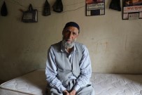 YAŞLI ADAM - 77 Yaşındaki Şehmus Ded Tek Odalı Evde Yaşam Mücadelesi Veriyor