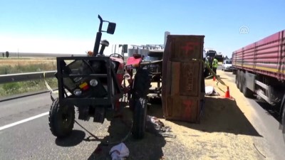 Aksaray'da Traktör Tıra Çarptı Açıklaması 1 Ölü, 1 Yaralı
