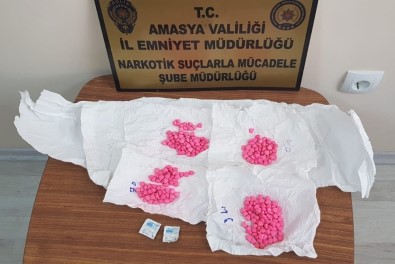 Amasya'da Operasyonda 297 Uyuşturucu Hap Ele Geçirildi