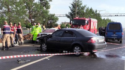 Aracıyla Ters Yöne Giren Sürücü Kazada Yaşamını Yitirdi