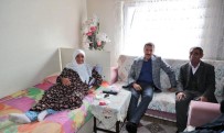 YEŞIL KART - Bakan Tüfenkci'den Sultan Teyze'ye Çat Kapı Ziyaret