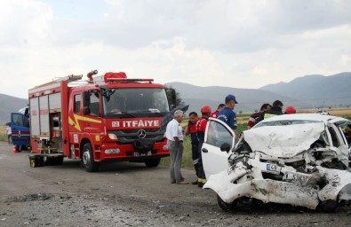 Denizli'de Trafik Kazası Açıklaması 3 Ölü