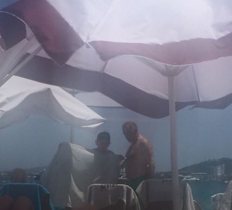 CHP'li Tekin Tatilde