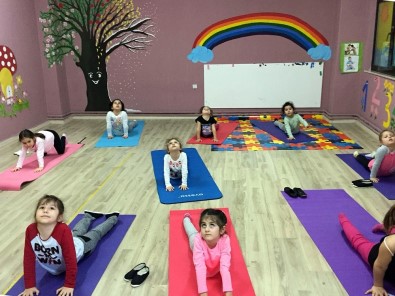 Eğlenceli Bir Yaz Çocukları Bekliyor