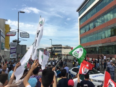 İnce'den HDP Bayraklı Karşılamaya Cevap Açıklaması 'Hiçbir Siyasi Parti Bayrağı İstemiyorum'