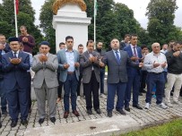 AVRUPA KOMISYONU - Ramazan Bayramı'nda Türk Şehitleri Budapeşte'de Anıldı