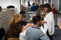 LOS ANGELES - ABD'de Oy Kullanma İşlemi Devam Ediyor