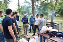 NEVZAT DOĞAN - Başkan Doğan, Piknikçilerin Misafiri Oldu
