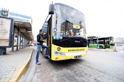 Bayramda 135 Bin Kişi Otobüslere Ücretsiz Bindi