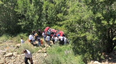 Çorum'da İki Ayrı Trafik Kazası Açıklaması 1 Ölü, 10 Yaralı