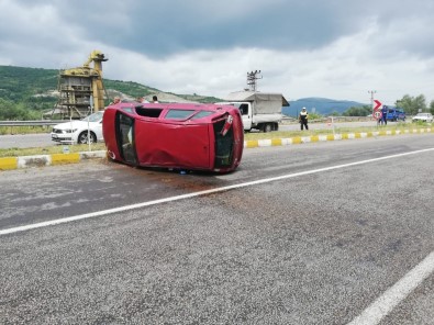 Kontrolden Çıkan Araç Kazaya Neden Oldu