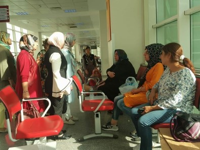 MHP'li Kadınlar Çalmadık Kapı Bırakmıyor