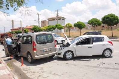 Niğde'de Trafik Kazası Açıklaması 1 Yaralı