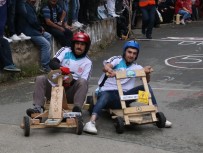 TAHTA ARABA - Rize'de 'Lazralli Tahta Araba Yarışları' Nefes Kesti