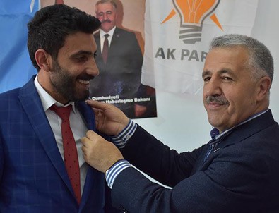 Saadet Partisi'nden AK Parti'ye katılım