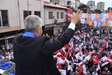 AK Parti  Trabzon Milletvekili Adayları Seçim Çalışmalarını Aralıksız Sürdürüyor