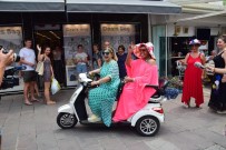 BÜLENT ERSOY - Bülent Ersoy Bodrum Sokaklarını İnletti