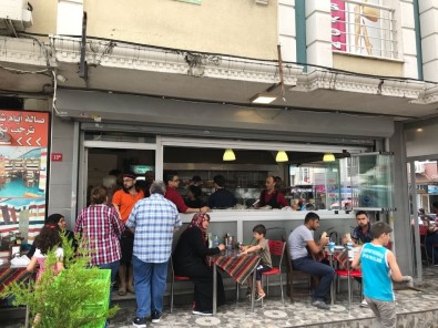 Esenyurt'ta Zabıtadan Suriyelilerin İşlettiği Lokantalara Operasyon