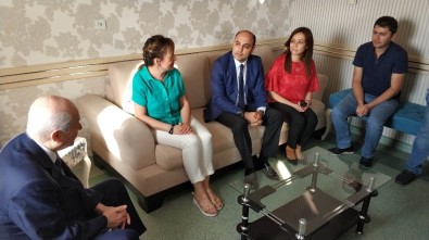 MHP Lideri Bahçeli, Kazada Yaralanan İYİ Parti İl Başkanı'nı Ziyaret Etti