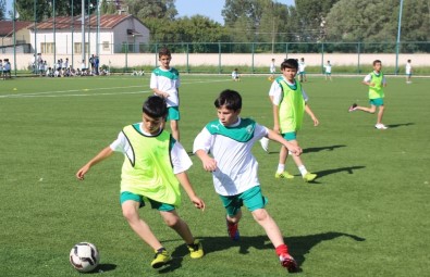 Sivas Belediyespor Futbol Yaz Okulu Açıyor