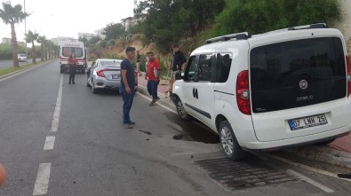 Antalya'nın Manavgat İlçesinde Trafik Kazası Açıklaması 2 Yaralı