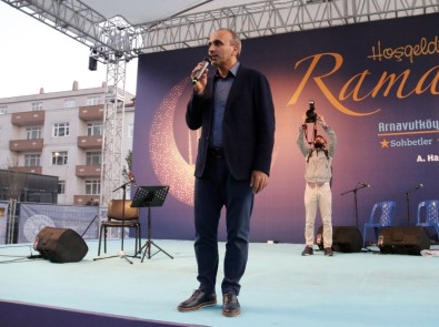 Arnavutköy'de Yüzlerce Vatandaş İftar Sofrasında Buluştu