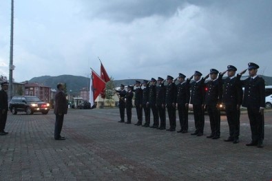 Bitlis Valisi Polis Adayları İle İftar Bir Araya Geldi