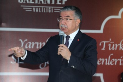 Milli Eğitim Bakanı Yılmaz, Gaziantep'te Öğretmenlerle İftarda Buluştu