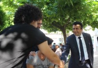 ANAYASA DEĞİŞİKLİĞİ - MHP'li Zırhlıoğlu, Kapı Kapı Gezip İttifakın Önemini Anlatıyor