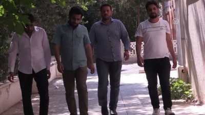 Münbiçliler'de Türk askeri sevinci