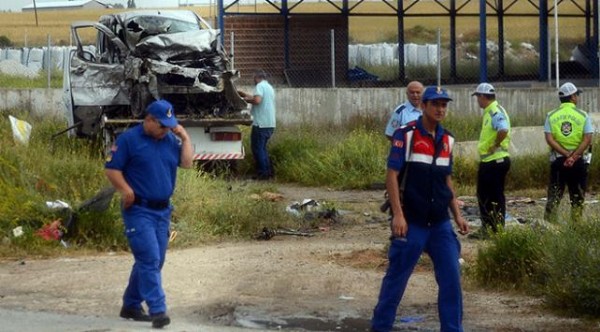 Eskişehir'de feci kaza: Çok sayıda ölü ve yaralı var
