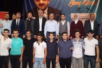 Başbakan Yardımcısı Işık, İYİ Parti'den AK Parti'ye Geçen Gençlerin Rozetlerini Taktı