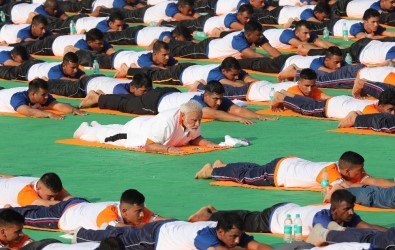 Hindistan Başbakanı Modi, Halkla Yoga Yaptı