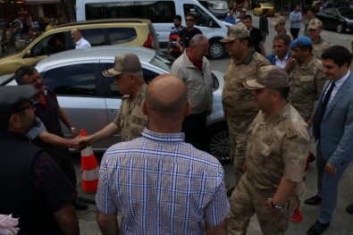 Jandarma Genel Komutanı Orgeneral Arif Çetin Eren Bülbül'ün Memleketi Maçka'da Vatandaşlarla Bir Araya Geldi