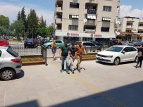 Kuşadası'nda Çeşitli Suçlardan Aranan 4 Kişi Yakalandı