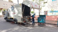 ŞAHINBEY BELEDIYESI - Şahinbey'de Çöp Konteynerleri Temizleniyor