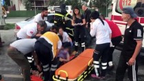 Adana'da Kamyon İle Otomobil Çarpıştı Açıklaması 5 Yaralı