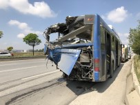 Ankara'da İki EGO Otobüsünün Çarpıştığı Kaza Haberi