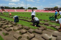 ABDURRAHMAN ARıCı - Atatürk Stadının Çimleri Sökülmeye Başladı