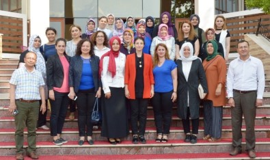 Memur-Sen Kadınlar Komisyonu AK Parti'li Kıvırcık'ı Ağırladı
