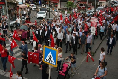 MHP'den Mehteranlı Gövde Gösterisi