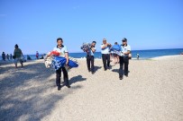 SEYYAR SATICILAR - Olympos Sahilinde Seyyar Satıcı Operasyonu