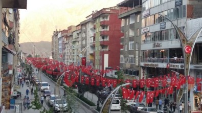 Hakkari Türk Bayrakları İl Işıldıyor